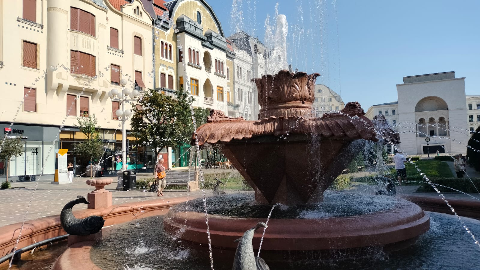 Val de căldură în vestul țării; temperaturi de 40 de grade și nopți tropicale