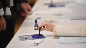 Prezidențiale 2025: Aproape 50% dintre alegători au votat cu o oră și jumătate înainte de închiderea urnelor