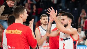 Oradea câștigă meciul 2 al finalei; se face 1-1 la general