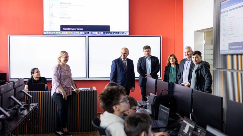 Marilen Pirtea: În 2025, a fost ales un papă matematician, un președinte al României matematician și, sperăm, un premier matematician Marilen Pirtea: În 2025, a fost ales un papă matematician, un președinte al României matematician și, sperăm, un premier matematician