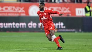 UTA a irosit un avans de două goluri / AUDIO