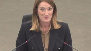 Mesajul Robertei Metsola pentru elevi: Voi aveți puterea de a decide ceea ce urmează