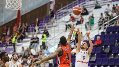 Oradea și Timișoara, victorioase în play-off și play-out | AUDIO