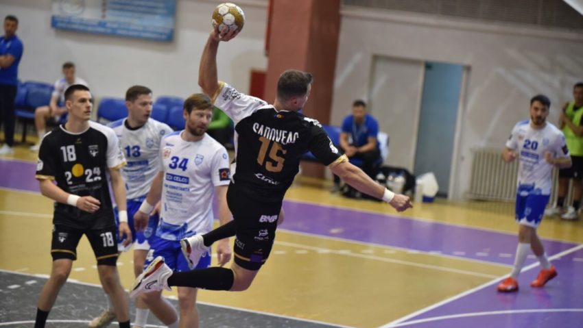 SCM Politehnica Timișoara, victorie și moment special pentru Marius Sadoveac | AUDIO SCM Politehnica Timișoara, victorie și moment special pentru Marius Sadoveac | AUDIO