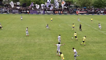 AUDIO | Baraj Liga 2 | Minerul Lupeni, egalată de la 0-2; Politehnica, învinsă de Minaur