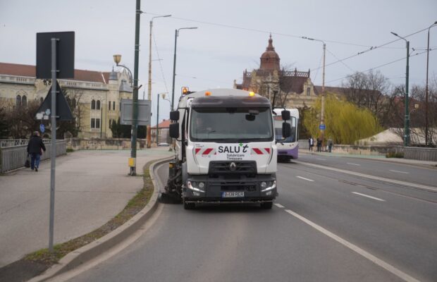 Curățenia stradală din Timișoara: Noua firmă, acuzată că nu e prezentă. Viceprimar: Suntem mult mai mulțumiți. Curățenia stradală din Timișoara: Noua firmă, acuzată că nu e prezentă. Viceprimar: Suntem mult mai mulțumiți.