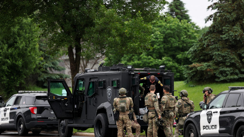 O politiciană din Minnesota și soțul său, au fost împuşcaţi mortal