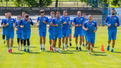 Corvinul Hunedoara a dat startul pregătirilor cu 16 jucători | AUDIO