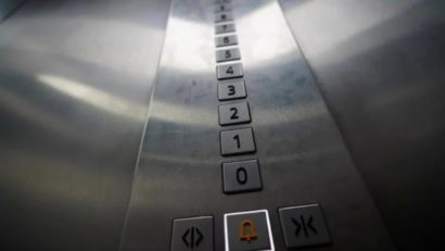 Liftul prăbușit într-un bloc din Timișoara fusese verificat la începutul anului trecut