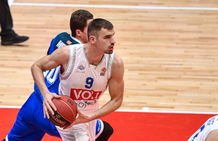 Primul transfer pentru secția de baschet de la SCM Timișoara Primul transfer pentru secția de baschet de la SCM Timișoara