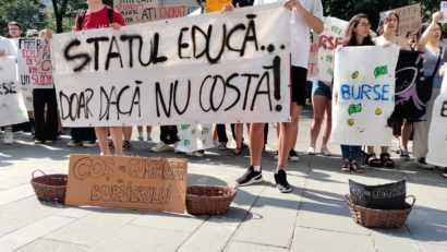 Proteste ale studenților în Timișoara față de reducerea bugetului pentru burse