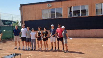 Principalii favoriți câștigă finalele de simplu ale Internaționalelor de tenis pentru juniori