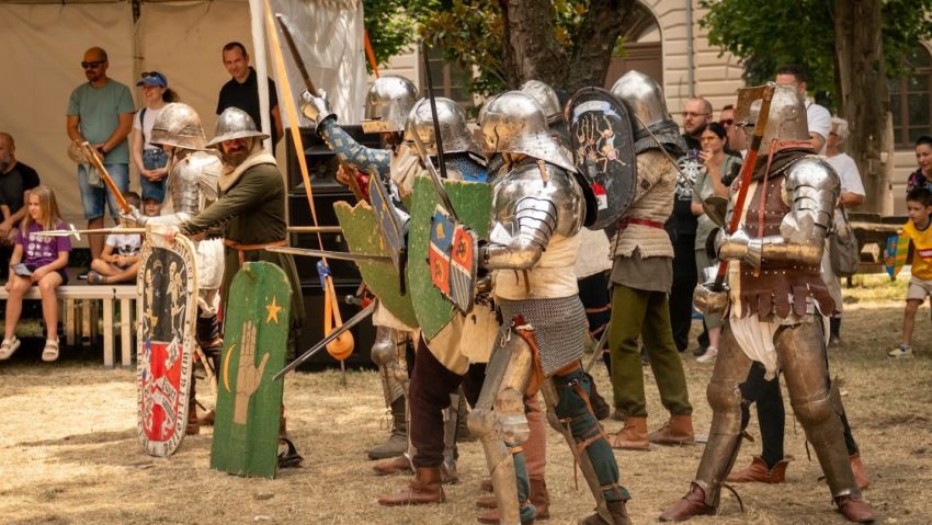 Festivalul Medieval al Castelului Huniade transformă Timișoara într-un burg de poveste Festivalul Medieval al Castelului Huniade transformă Timișoara într-un burg de poveste