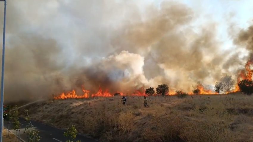 Incendiu de proporții în Arad Incendiu de proporții în Arad