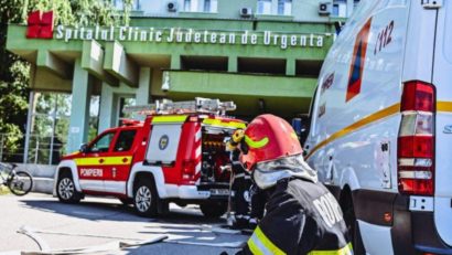 Degajări de fum în baia unui salon al Spitalului Judeţean; nu au fost victime