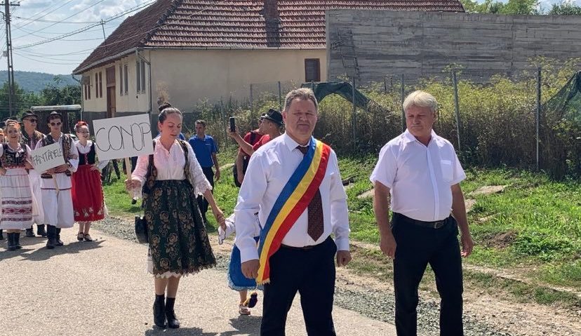 Festivalul județean de folclor “La izvorul dorului, pe Valea Mureșului” la Zilele comunei Conop