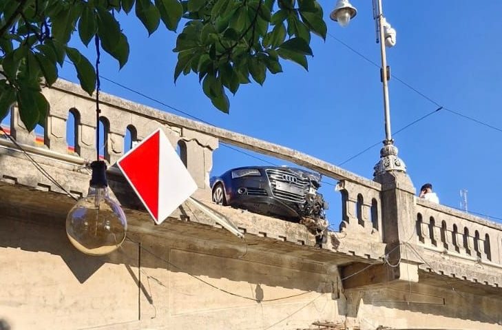 Șofer reținut de Poliție în urma accidentului de pe podul Mihai Viteazul