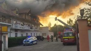 Incendiu la un complex turistic din Petroșani