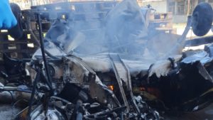 Avion de mici dimensiuni prăbuşit un curtea unei fabrici din Arad; două persoane au murit