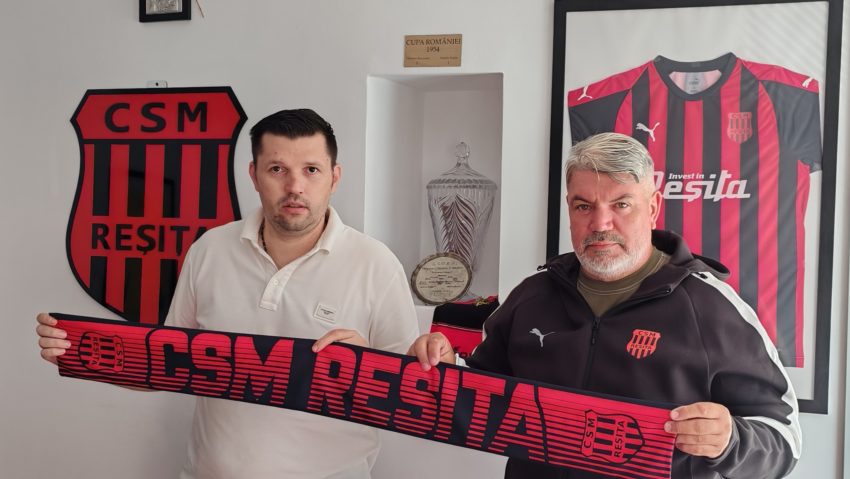 Valentin Ciucur, din nou în roșu și negru Valentin Ciucur, din nou în roșu și negru