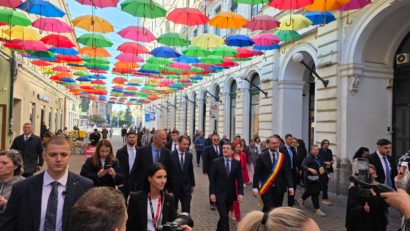 FOTO | Nicușor Dan, amintiri Timișoara: Lotul de matematică, plimbări pe malul Begăi și Vegeta pentru părinți