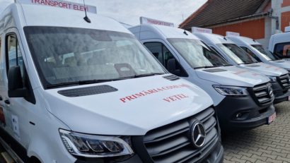 Nouă microbuze electrice pentru şcolile hunedorene din mediul rural