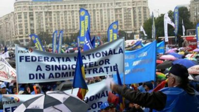 Funcționarii publici din vestul țării, prezenți la mitingul împotriva reducerii de posturi din administrație