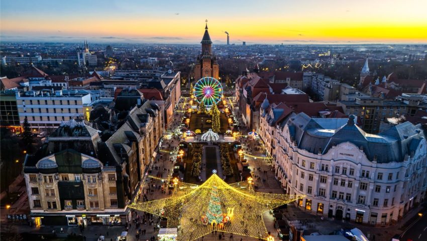 Încep pregătirile pentru Târgul de Crăciun de la Timișoara