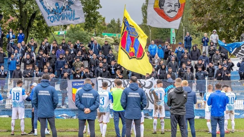AUDIO / Jocuri acasă pentru ”vestice”: Corvinul ia totul, Dumbrăvița un punct, iar Reșița nimic AUDIO / Jocuri acasă pentru ”vestice”: Corvinul ia totul, Dumbrăvița un punct, iar Reșița nimic