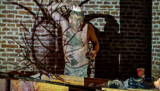 ”Hamlet Mortuus Est”, de la Timișoara la Chișinău, pe scena Festivalului Internațional United Shakespeare 2025