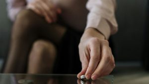 O nouă lege ar putea elimina taxa de timbru pentru victimele violenței domestice – explicațiile avocatei Alexandra Hila O nouă lege ar putea elimina taxa de timbru pentru victimele violenței domestice – explicațiile avocatei Alexandra Hila