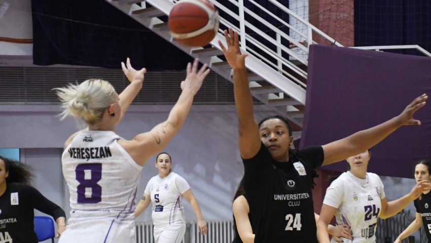 AUDIO / CSU Politehnica, învinsă clar de Universitatea Cluj