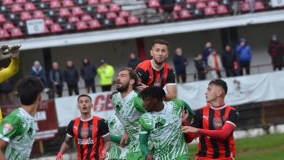 Echipele bănățene nu câștigă, Corvinul conduce la Slatina / AUDIO