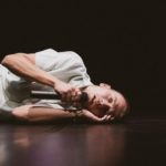 Teatrul German Timișoara găzduiește spectacolul „Ochii mamei”