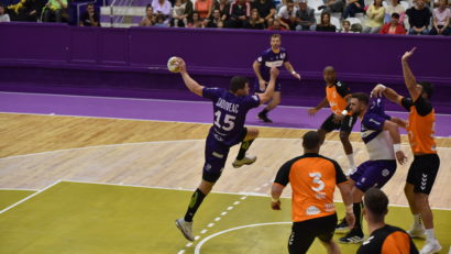 SCM Politehnica Timișoara vrea să administreze prima înfrângere liderului / AUDIO