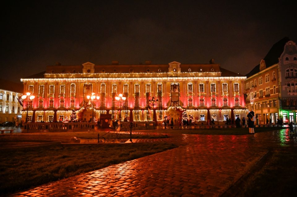 Palatul Baroc din Timișoara, iluminat festiv în premieră