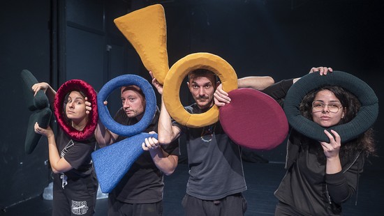 Teatrul Maghiar de Stat din Timișoara prezintă premiera spectacolului „Arca-Barca”, o poveste jucăușă pe valurile imaginației