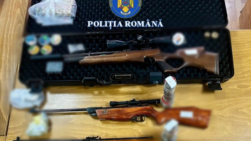 Percheziţii la persoane cercetate pentru nerespectarea regimului armelor şi muniţiilor