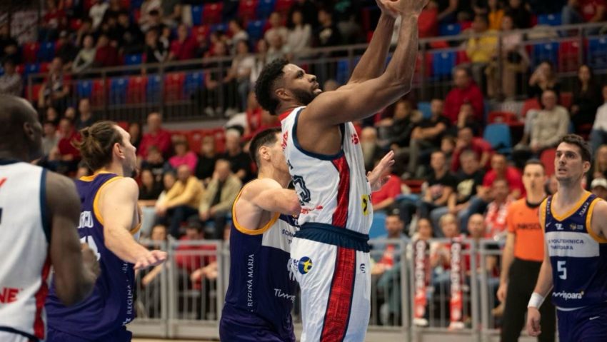 Oradea a bifat a 10-a victorie internă