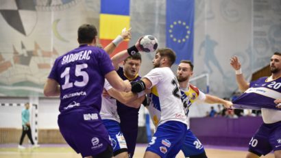 Handbaliștii violeți pierd cu Dinamo