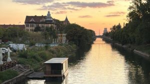 Vid legislativ pe Bega: prima locuință plutitoare din Timișoara pune autoritățile în dificultate