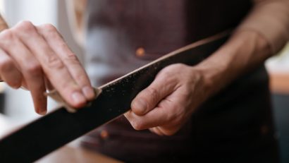 Meșteșugarii, în centrul atenției: Ministerul Muncii pregătește sprijin și modificări legislative pentru meseriile tradiționale