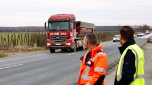 Încep lucrările pe drumul județean dintre Giarmata și limita cu județul Arad