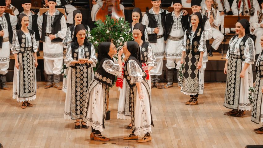 Ansamblul “Doina Timișului” pregătește tradiționalul spectacol de sărbători