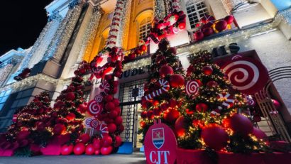 Palatul Administrativ din Timișoara, împodobit de sărbători