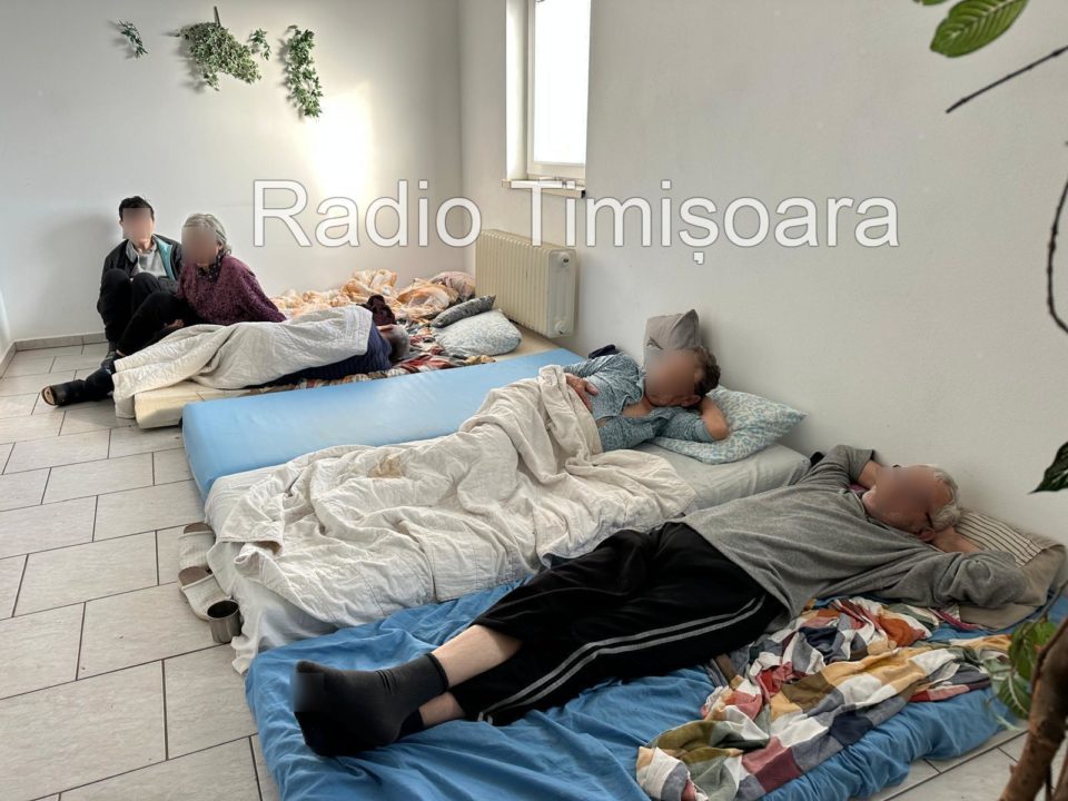FOTO | Căminul „Casa Ana”, imagine falsă în online: zeci de vârstnici găsiți în condiții improprii și relocați de urgență