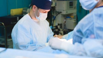 Ministrul Sănătății anunță la Timișoara un proiect de lege pentru încurajarea medicilor să revină din străinătate