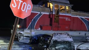 Accident grav la o trecere la nivel cu calea ferată, în Timiș