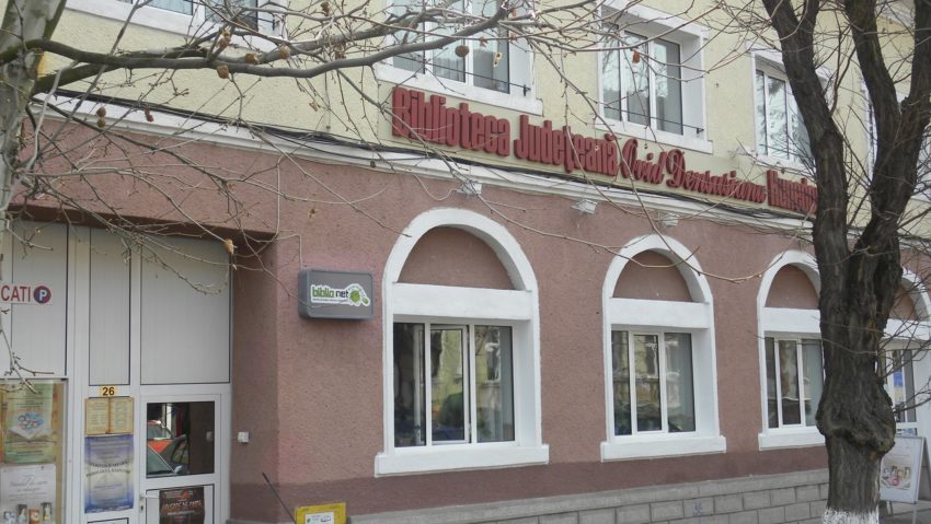 Cursuri gratuite organizate de biblioteca judeţeană din Deva