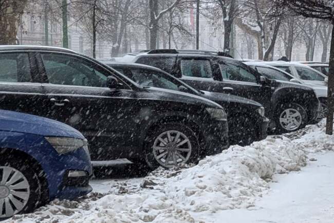 Parcarea devine gratuită în Arad din cauza ninsorilor